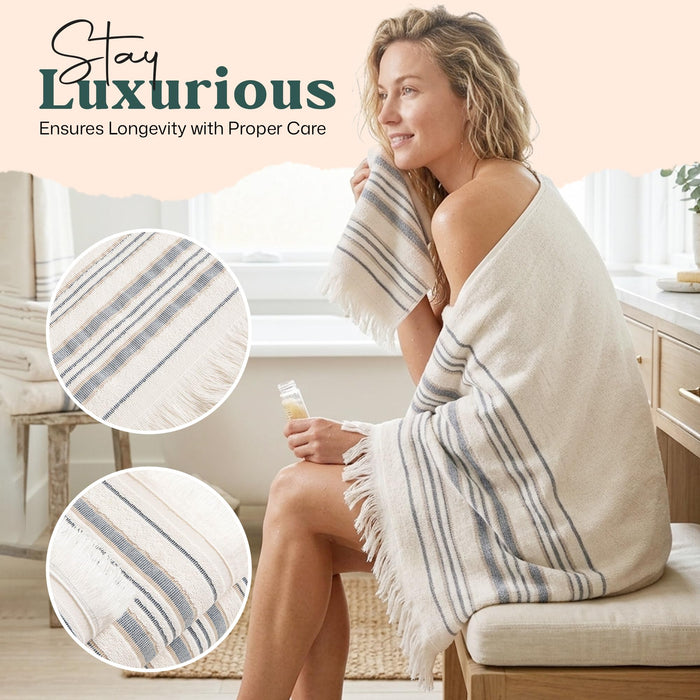 Derin Hand Towel 20x30 inch Ecru / Marine Blue