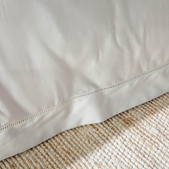 Colbert Cal King Duvet Cover 106x92 inch Ecru