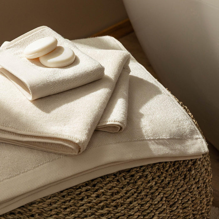 Davina Hand Towel 20x30 inch Natural