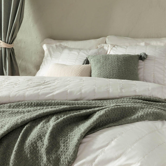 Alya Duvet Cover Set 90x92 inch Ecru
